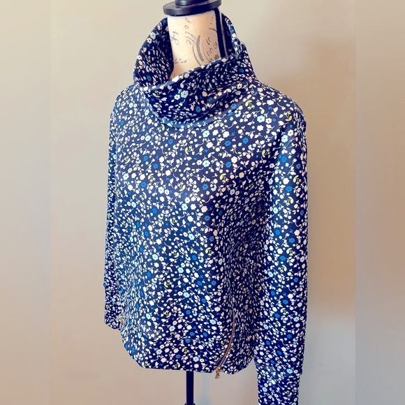 ADDISON BAY Everyday Pullover Courtside Multi Blue Floral, Bottom Zip XS NWT - Picture 2 of 7